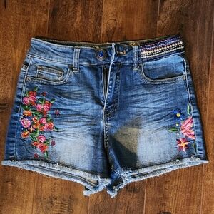 Desigual embroidered denim shorts, 26